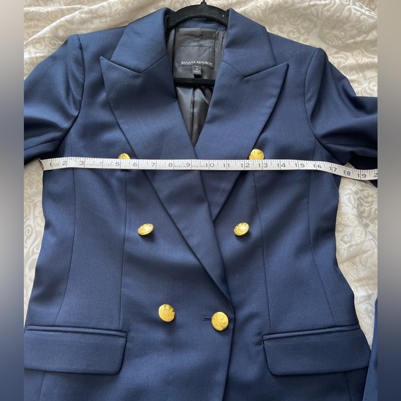 Banana Republic Double Breasted Captain’s Blazer (4 Tall) - Picture 15 of 15